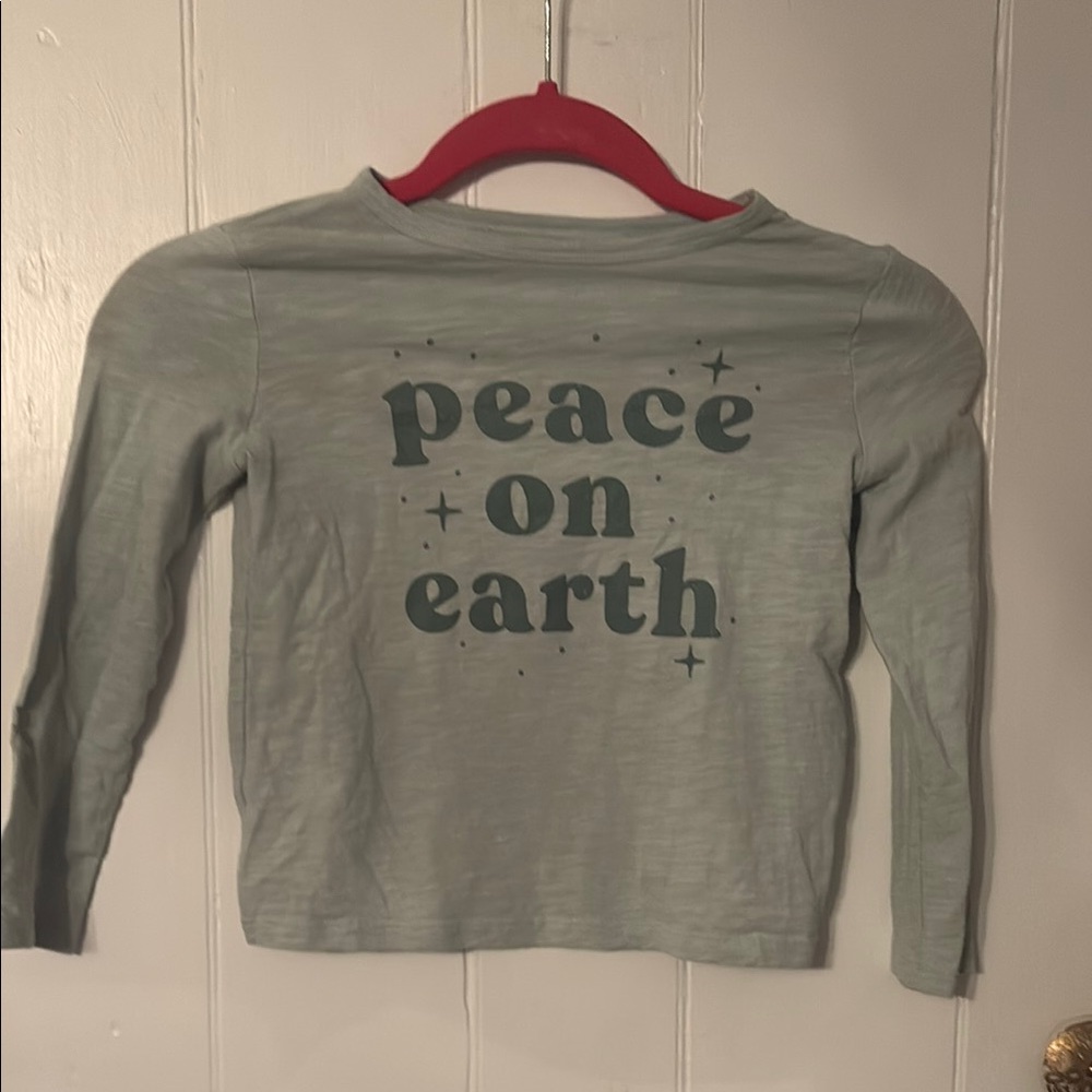 Kids Green 'Peace on Earth' Long Sleeve Shirt